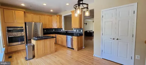320 Dawnwood Dr, Edgewater, MD 21037 photo 4