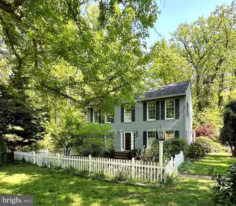 623 Sean Dr, Annapolis, MD 21401
