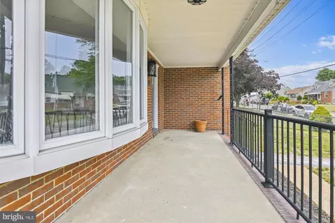 5718 Moore St, Brooklyn, MD 21225 photo 8