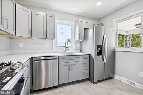 5718 Moore St, Brooklyn, MD 21225 photo 20