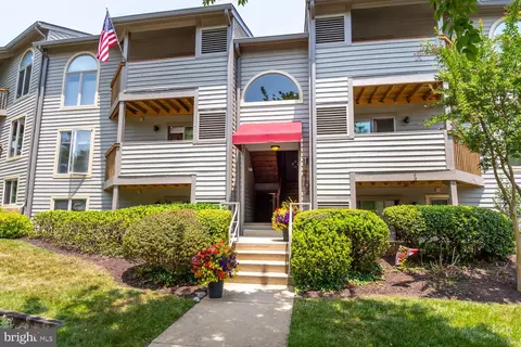 2102 Chesapeake Harbour Dr E #202, Annapolis, MD 21403