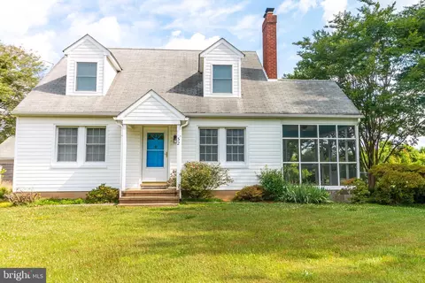 32 Polling House Rd, Harwood, MD 20776