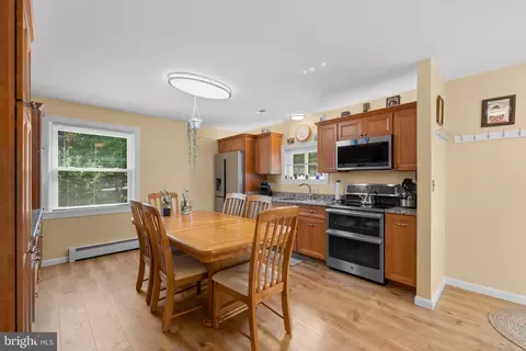 1203 Cedar Ln, Edgewater, MD 21037 photo 7