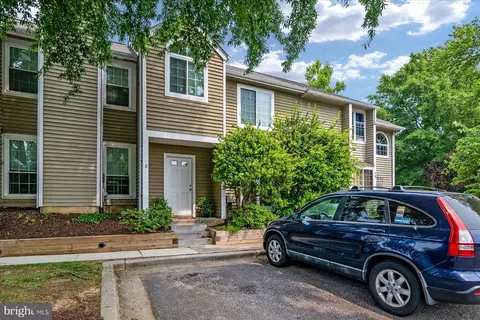 8 Edgewood Green Ct, Annapolis, MD 21403