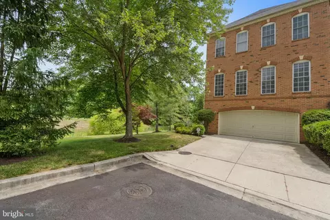 100 Waterside Ct, Edgewater, MD 21037 photo 4