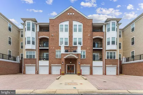 8608 Fluttering Leaf Trl #203, Odenton, MD 21113