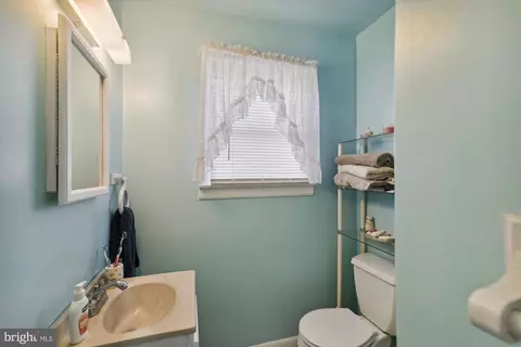 906 Severn Ave, Edgewater, MD 21037 photo 22