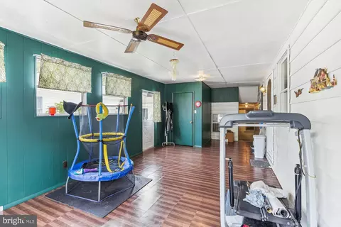 906 Severn Ave, Edgewater, MD 21037 photo 38