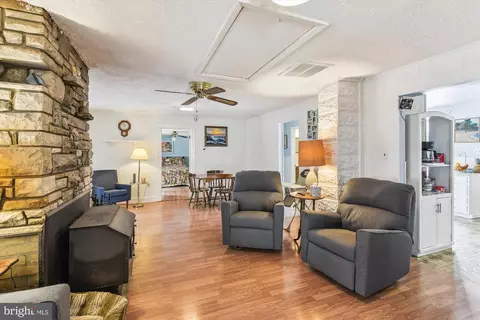 906 Severn Ave, Edgewater, MD 21037 photo 33
