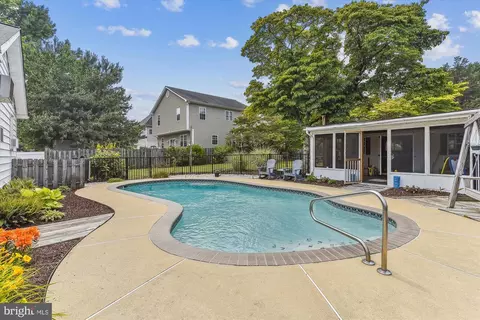906 Severn Ave, Edgewater, MD 21037 photo 8