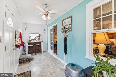 906 Severn Ave, Edgewater, MD 21037 photo 11