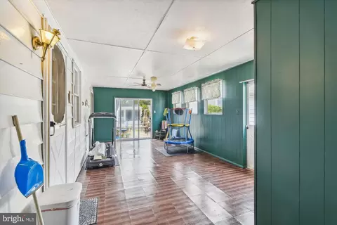906 Severn Ave, Edgewater, MD 21037 photo 39