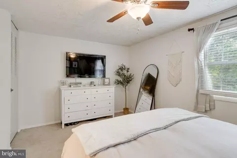 8127 Tower Bridge Dr, Pasadena, MD 21122 photo 6