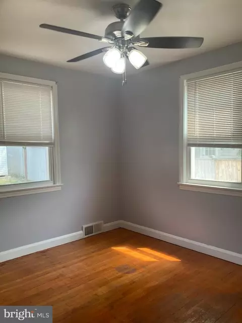 4209 3rd St, Brooklyn, MD 21225 photo 9