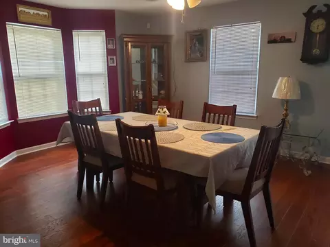 901 9th St, Pasadena, MD 21122 photo 6