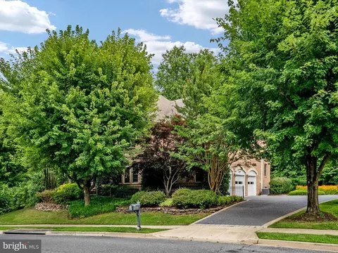 90 Colony Xing, Edgewater, MD 21037 photo 4