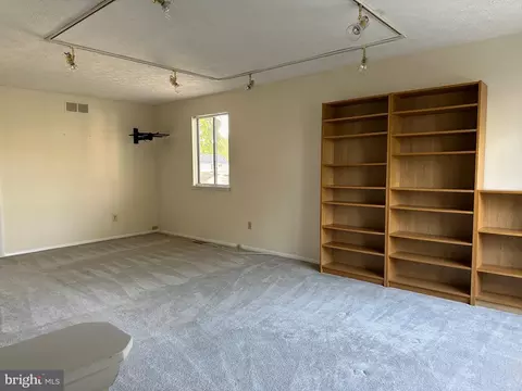 529 Sylview Dr, Pasadena, MD 21122 photo 72