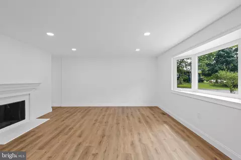 368 Cecilton S, Laurel, MD 20724 photo 4