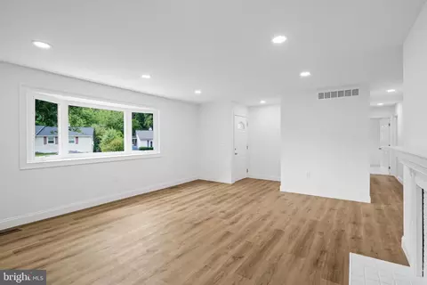 368 Cecilton S, Laurel, MD 20724 photo 6