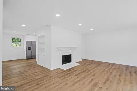 368 Cecilton S, Laurel, MD 20724 photo 3