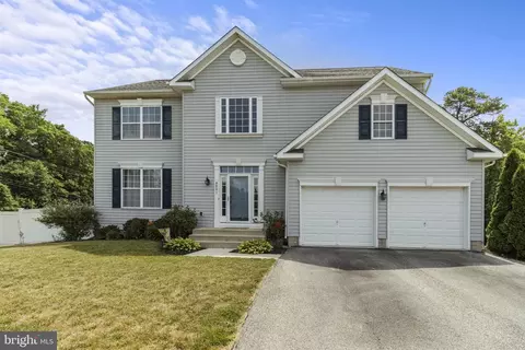 8001 Safe Harbor Ct, Glen Burnie, MD 21060