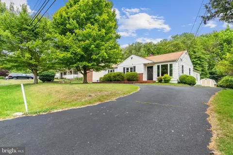 106 Kuethe Dr, Annapolis, MD 21403