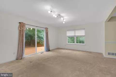 659 211th St, Pasadena, MD 21122 photo 11