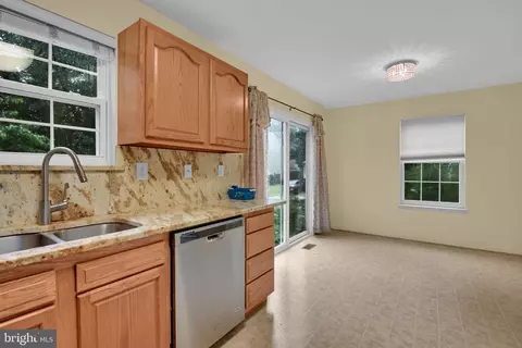 659 211th St, Pasadena, MD 21122 photo 17