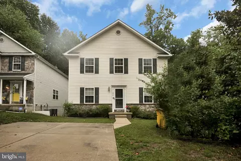 659 211th St, Pasadena, MD 21122
