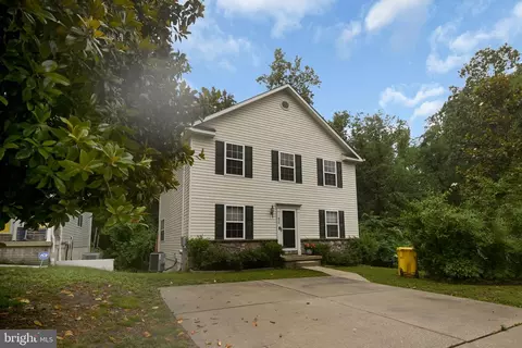 659 211th St, Pasadena, MD 21122 photo 2