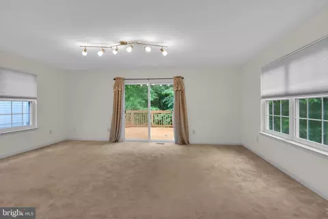 659 211th St, Pasadena, MD 21122 photo 9