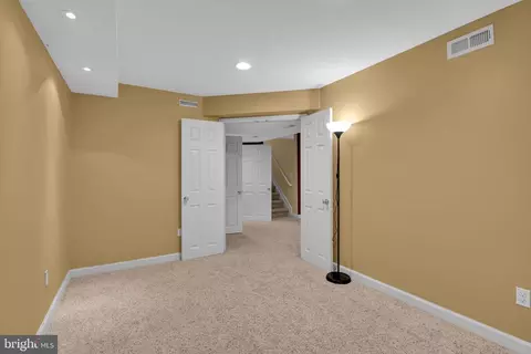 659 211th St, Pasadena, MD 21122 photo 33