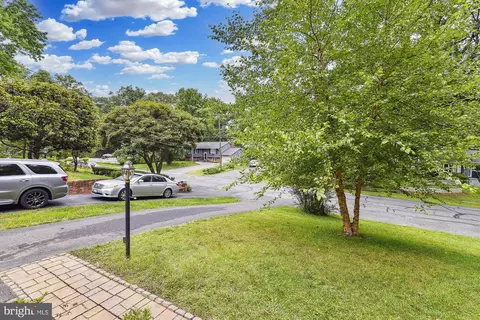 322 Beach Dr, Annapolis, MD 21403 photo 9