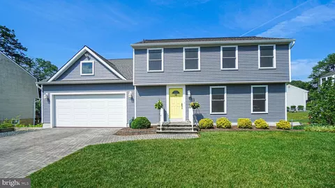 8320 Dubbs Dr, Severn, MD 21144
