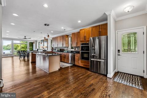 1222 Meadow View Rd, Pasadena, MD 21122 photo 6