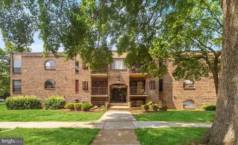 13 Silverwood Cir #6, Annapolis, MD 21403