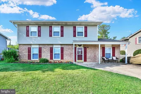 924 Winterhaven Dr, Gambrills, MD 21054