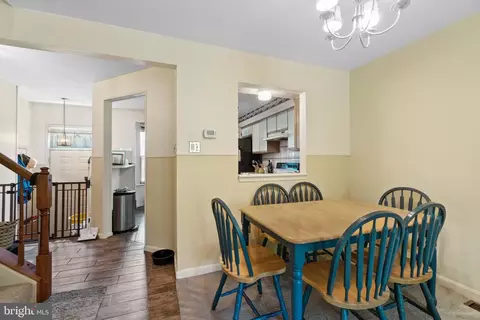 8222 Appalachian Dr, Pasadena, MD 21122 photo 7