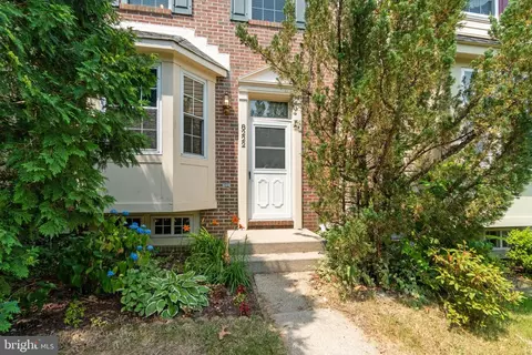 8222 Appalachian Dr, Pasadena, MD 21122 photo 4