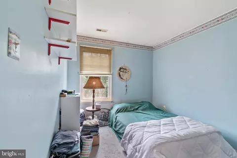 8222 Appalachian Dr, Pasadena, MD 21122 photo 15
