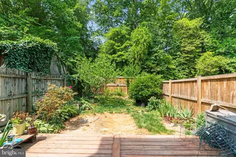 8222 Appalachian Dr, Pasadena, MD 21122 photo 23