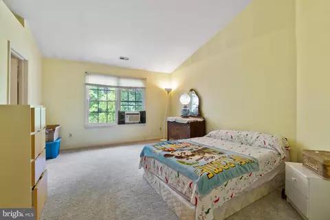 8222 Appalachian Dr, Pasadena, MD 21122 photo 11