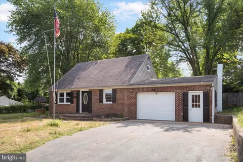 319 Stevens Ave, Arnold, MD 21012