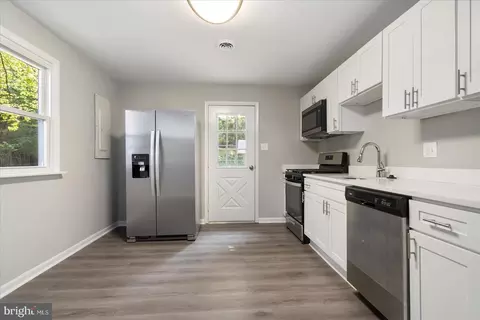 319 Stevens Ave, Arnold, MD 21012 photo 9