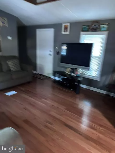 41 S Paula St, Laurel, MD 20724