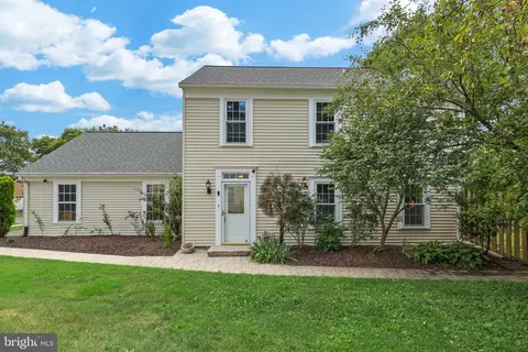 2440 Hyannis Ln, Crofton, MD 21114