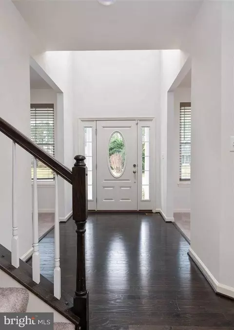 201 Featherstone Rd, Pasadena, MD 21122 photo 2