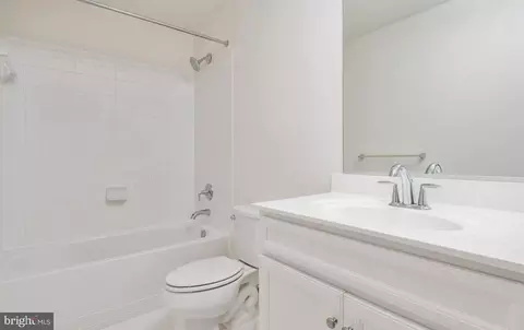 201 Featherstone Rd, Pasadena, MD 21122 photo 17