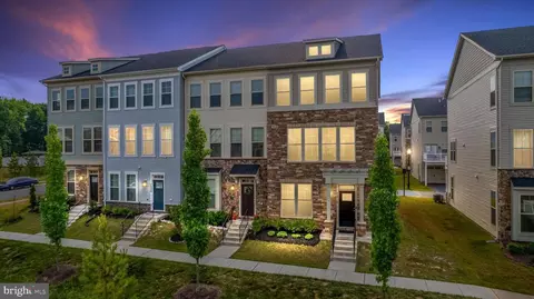 7210 Hartley Ln, Glen Burnie, MD 21060