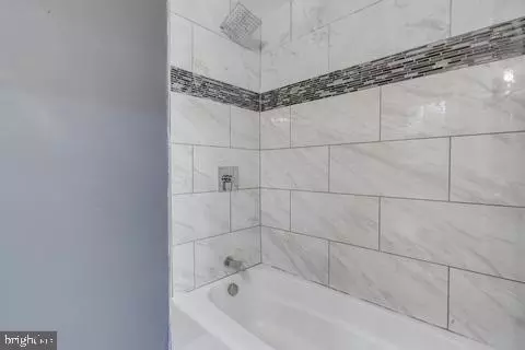 Bath - 1229 Wrighton Rd, Lothian, MD 20711 photo 1 of 1